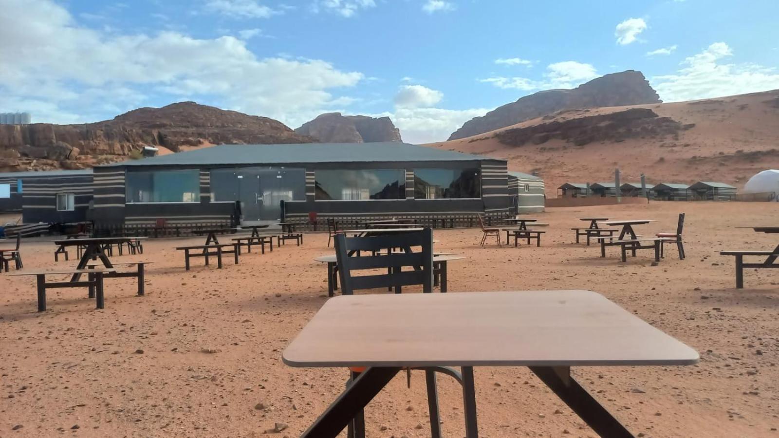 Hotel Al Raha Luxury Camp Wadi Rum Exterior foto