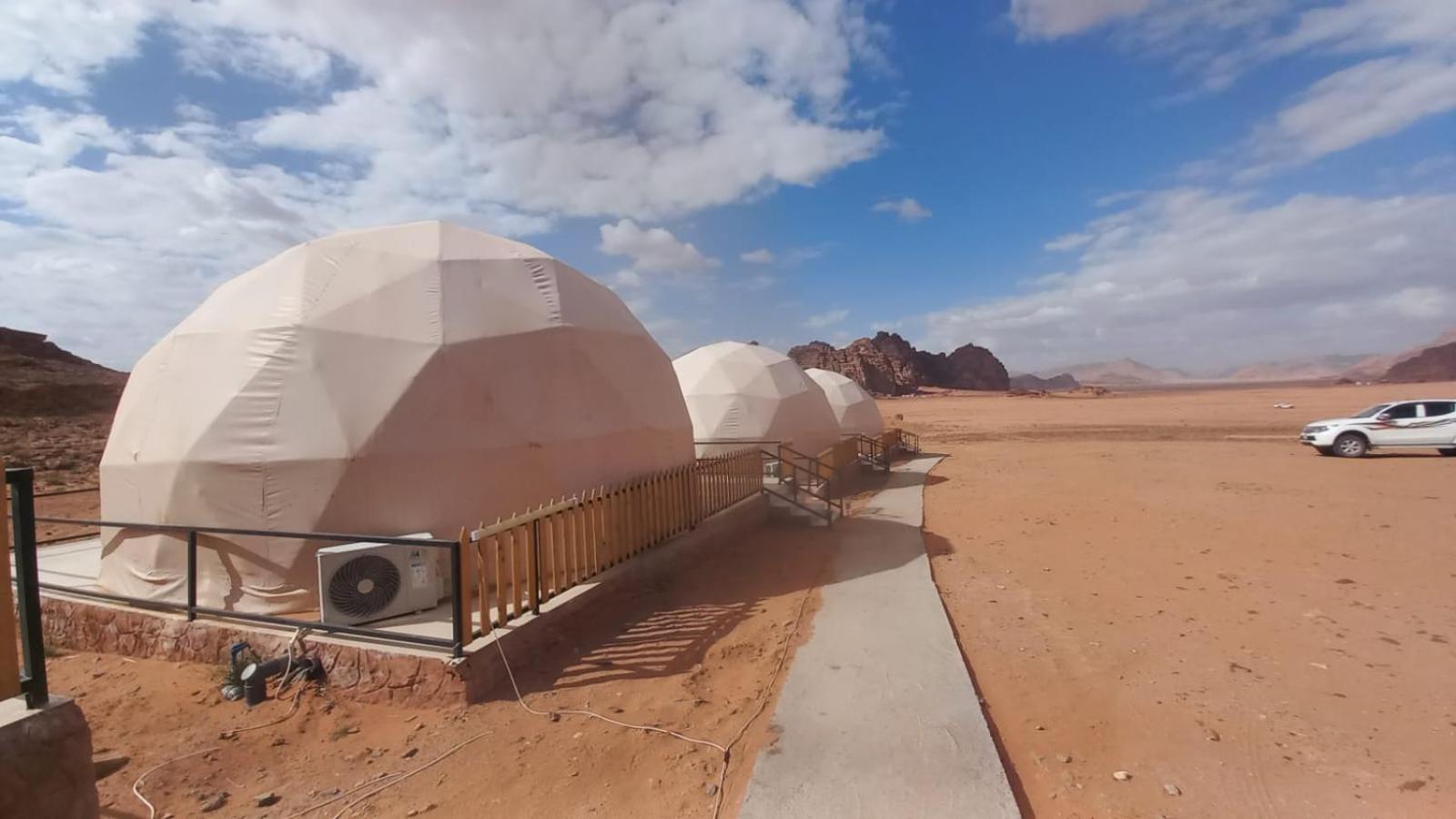Hotel Al Raha Luxury Camp Wadi Rum Exterior foto