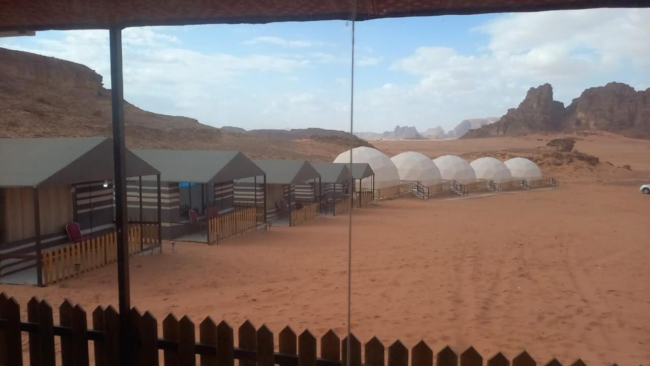 Hotel Al Raha Luxury Camp Wadi Rum Exterior foto