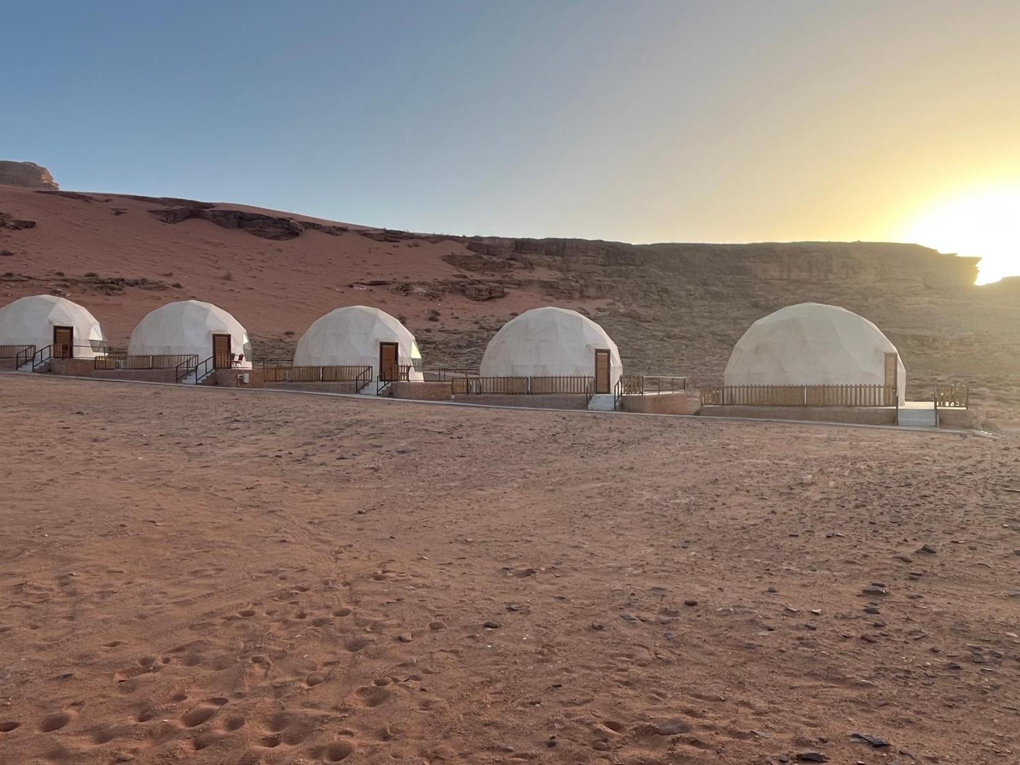 Hotel Al Raha Luxury Camp Wadi Rum Exterior foto