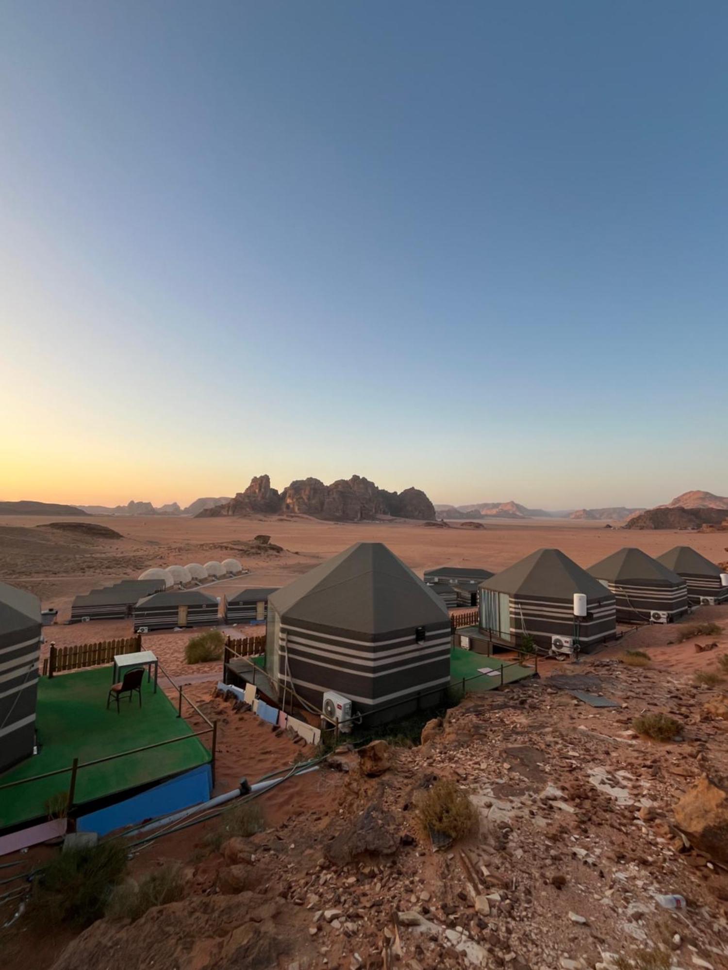Hotel Al Raha Luxury Camp Wadi Rum Exterior foto