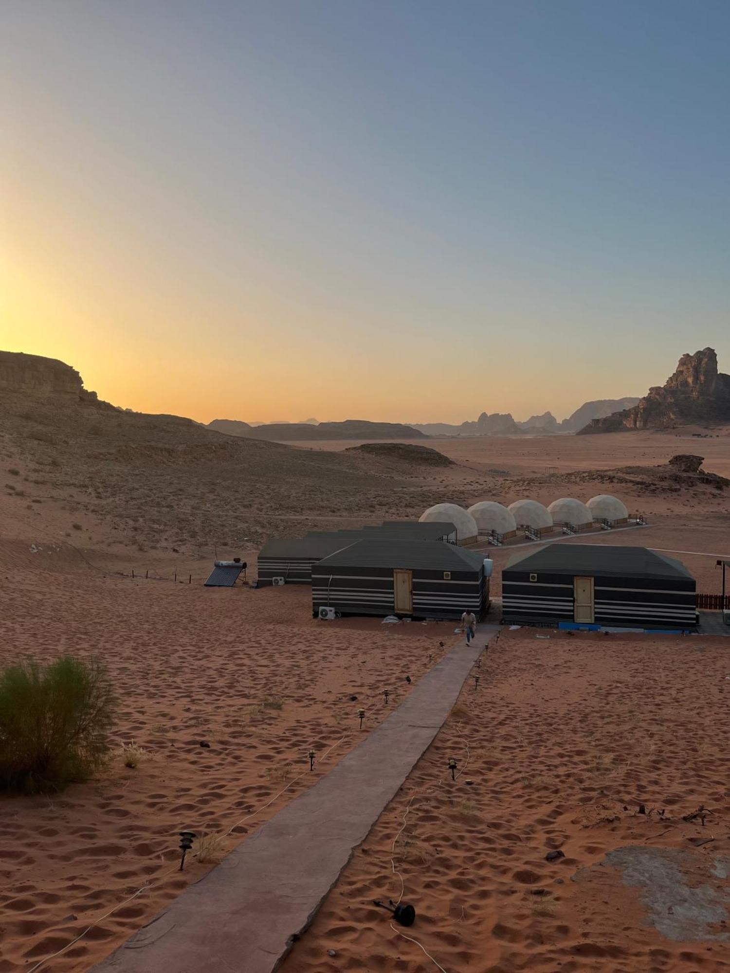 Hotel Al Raha Luxury Camp Wadi Rum Exterior foto